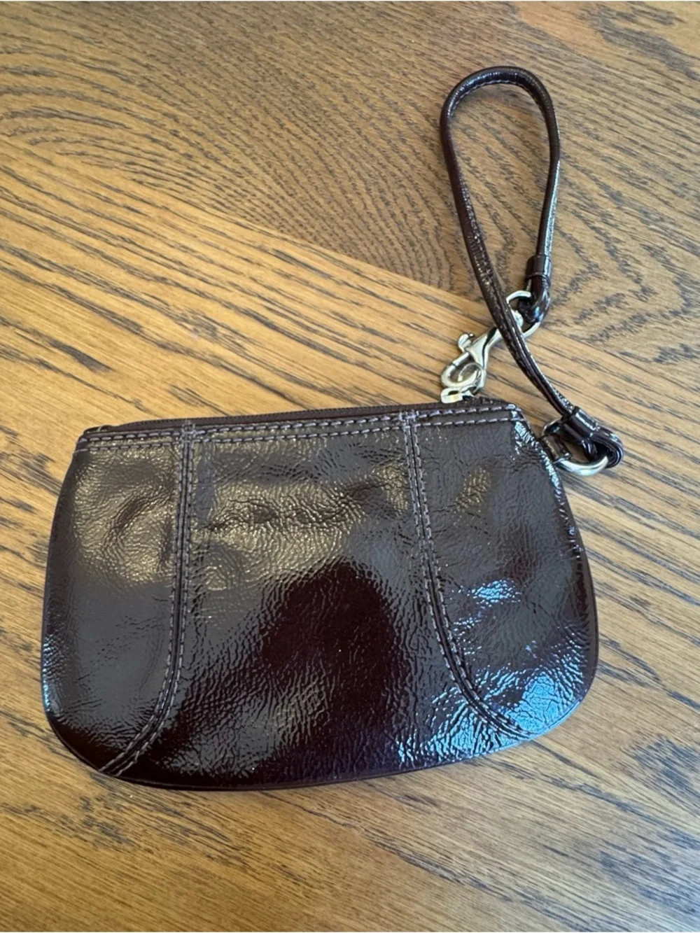 COACH Dark Brown Patent‎ Leather Wristlet Lavender Purple Lining Coin Purse Zip